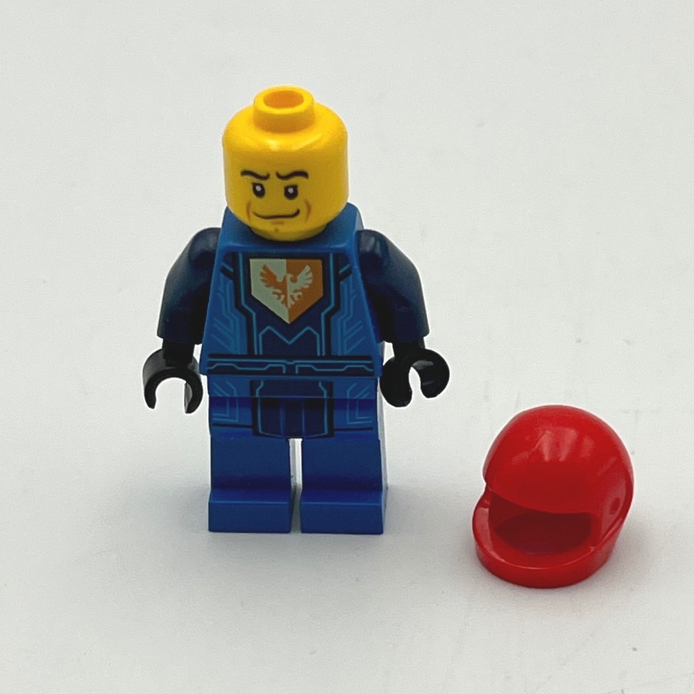 LEGO Nexo Knights Clay Moorington Blue Small Minifigure EUC